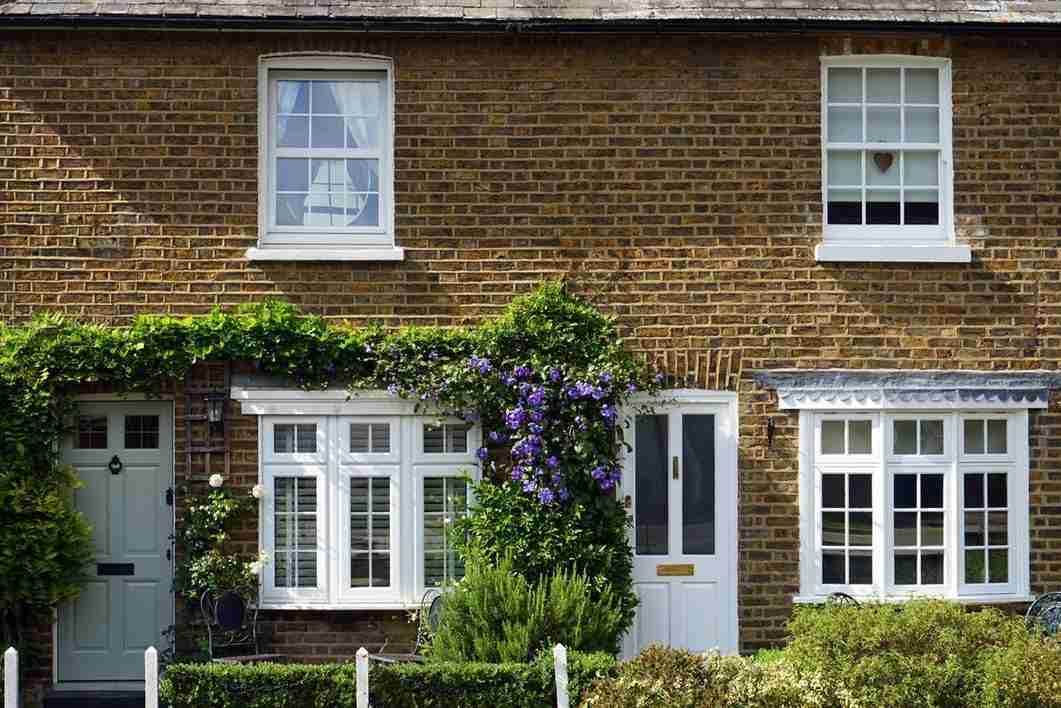 Property Searches explained, conveyancing, property fraud, Contractor & Builder Disputes, register a restriction against a property